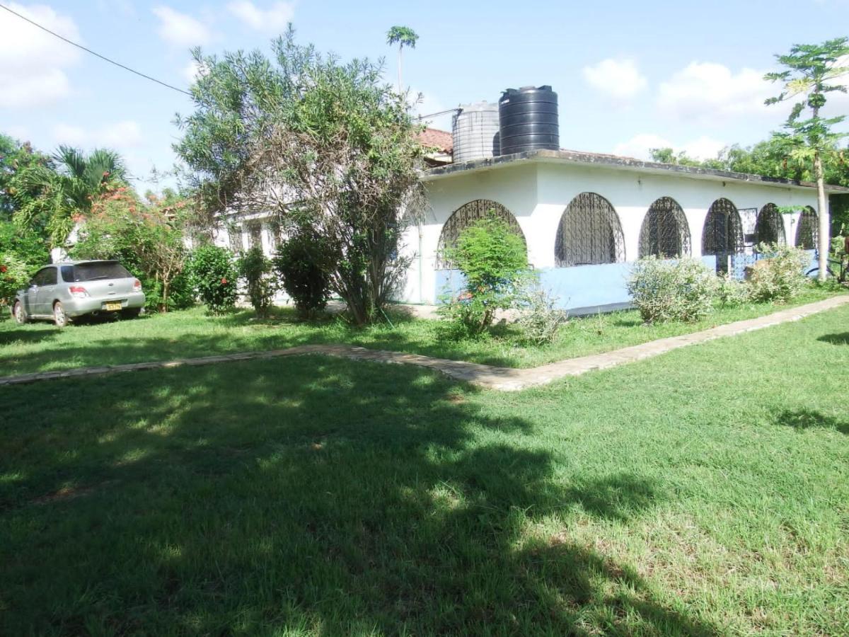 Fred Hunter Villa Tiwi Exterior foto