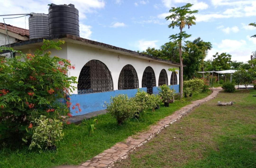 Fred Hunter Villa Tiwi Exterior foto